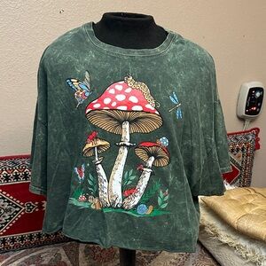 Green Graphic Short Sleeve Tee